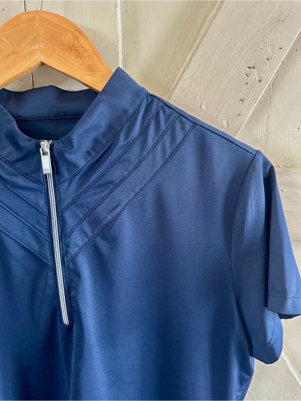 TAIL Golf Navy Blue Zip Mock Neck Short Sleeve Performance Top Women’s Size L - Picture 3 of 7